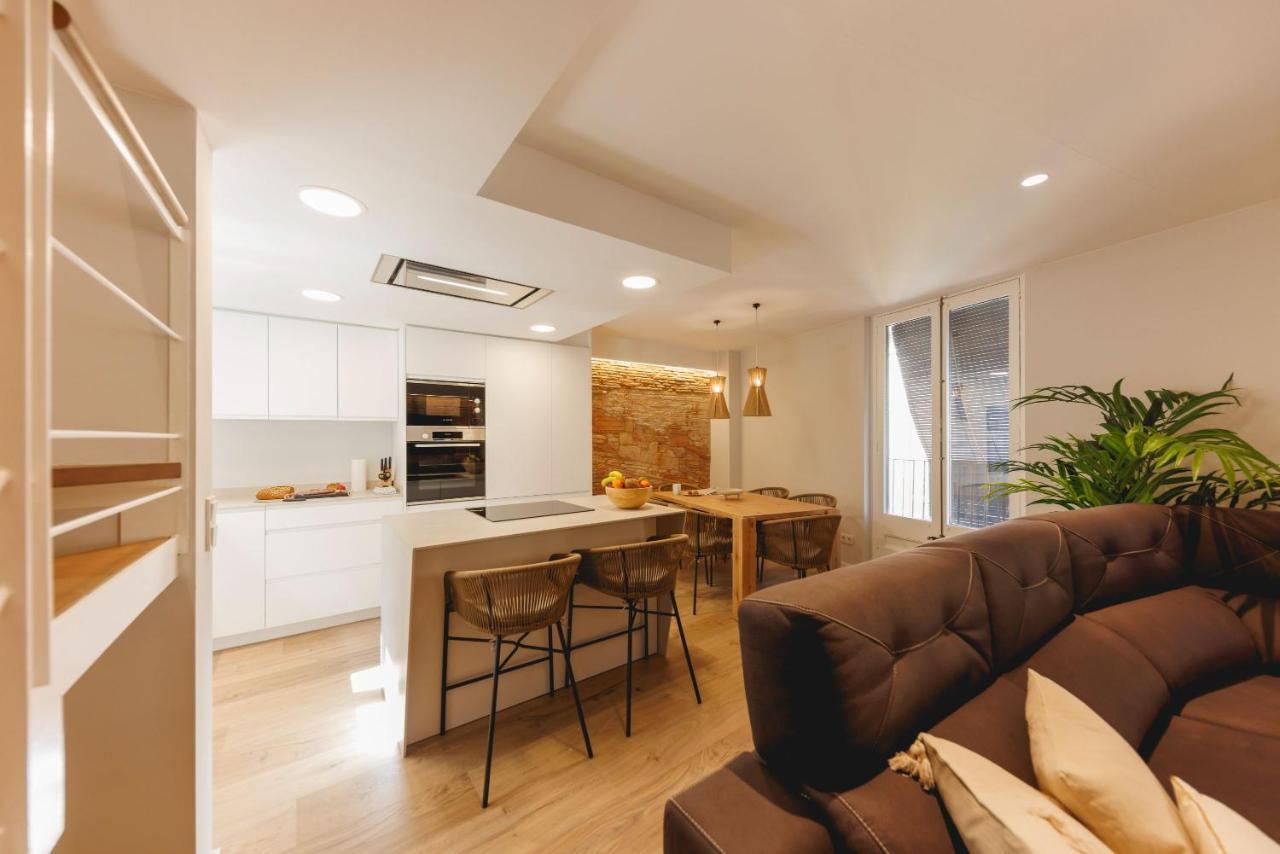 Bravissimo Cort Reial Duplex, Spacious With 3 Bedrooms Girona Eksteriør billede