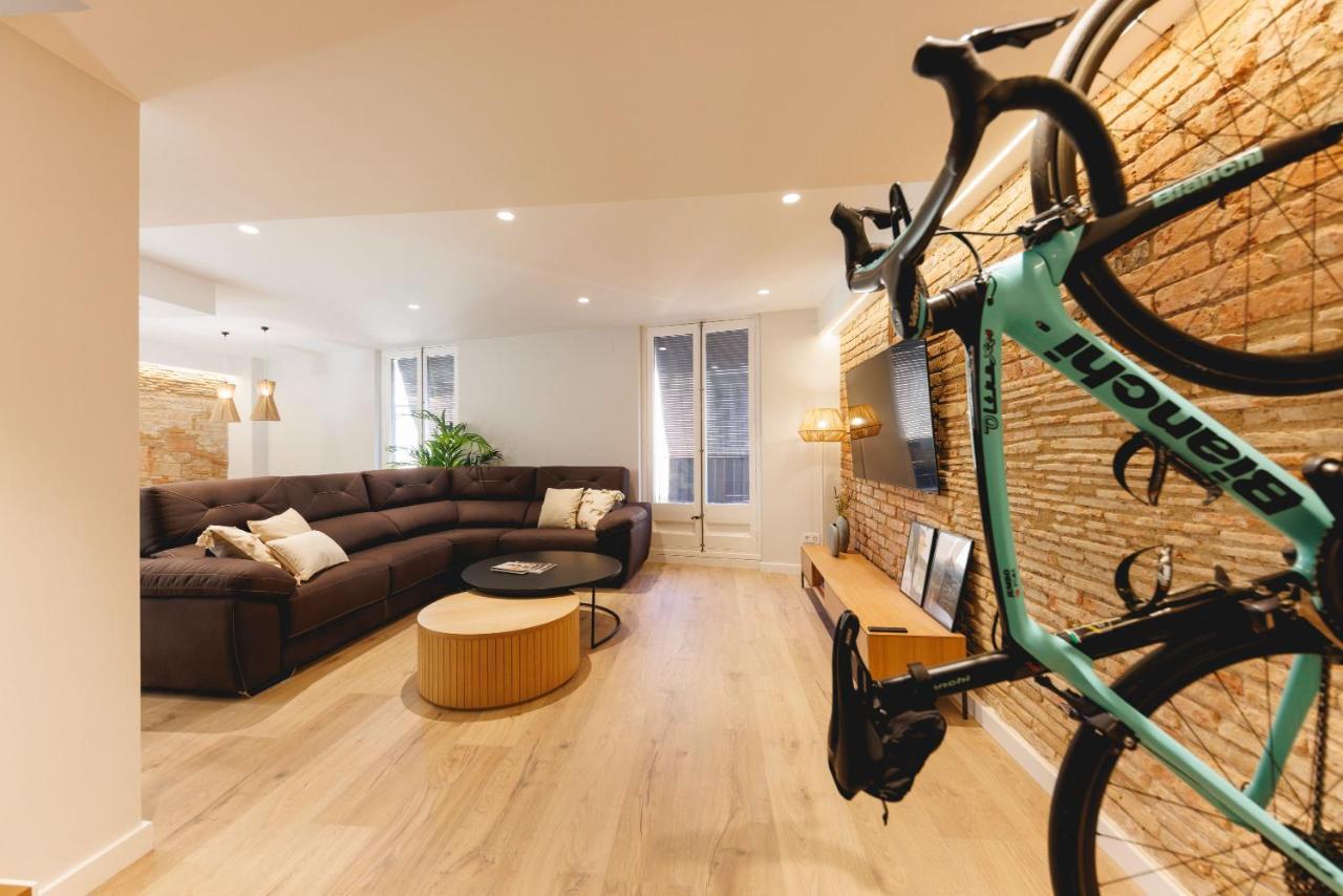 Bravissimo Cort Reial Duplex, Spacious With 3 Bedrooms Girona Eksteriør billede