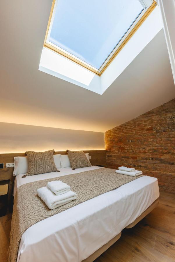 Bravissimo Cort Reial Duplex, Spacious With 3 Bedrooms Girona Eksteriør billede